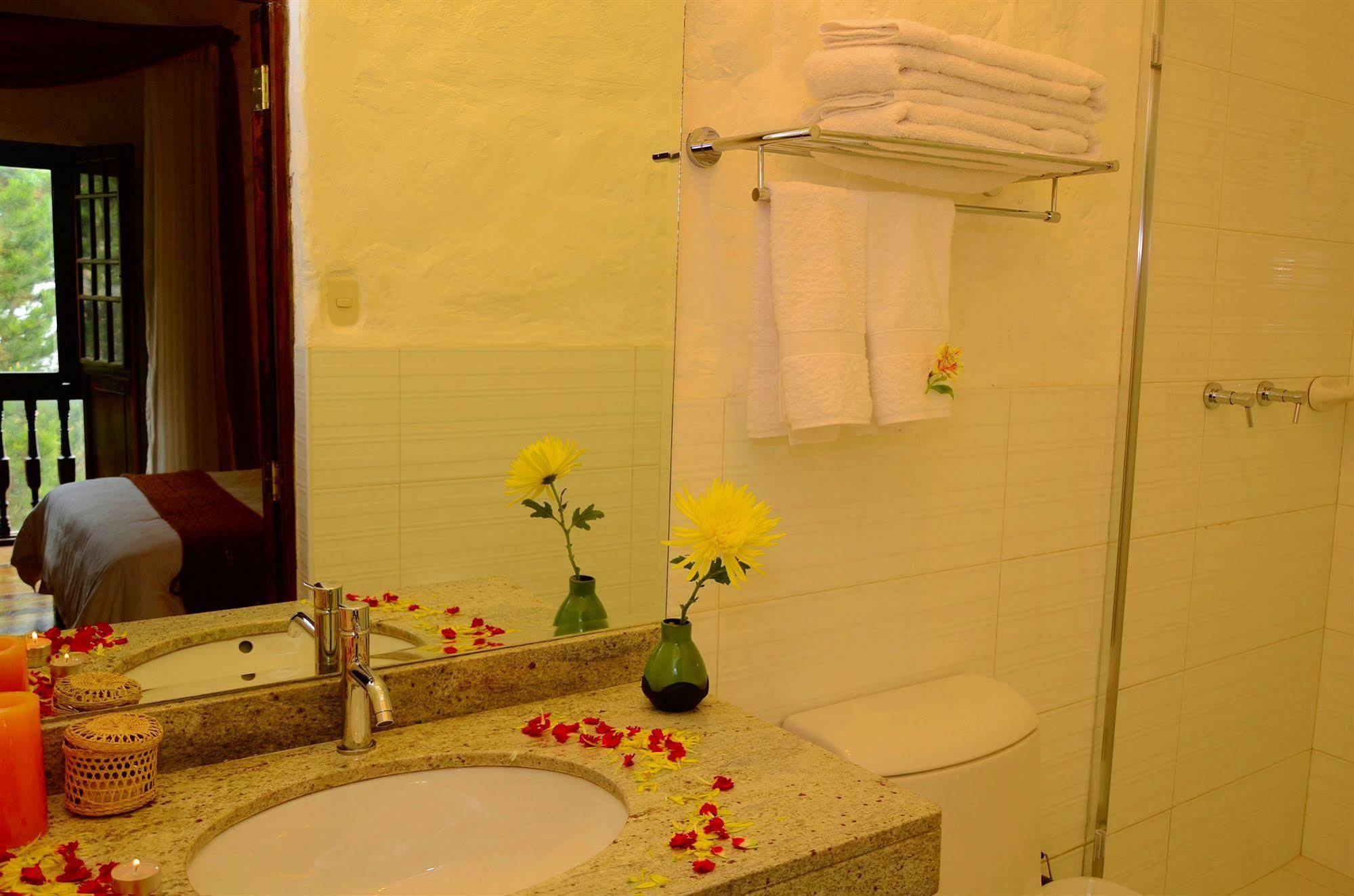 Unaytambo Boutique Hotel Cuzco Buitenkant foto